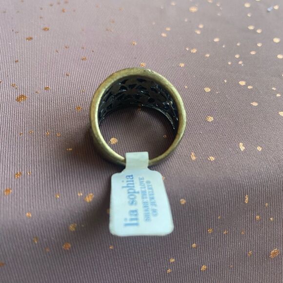 Lia Sophia Vintage Ring - Picture 2 of 4